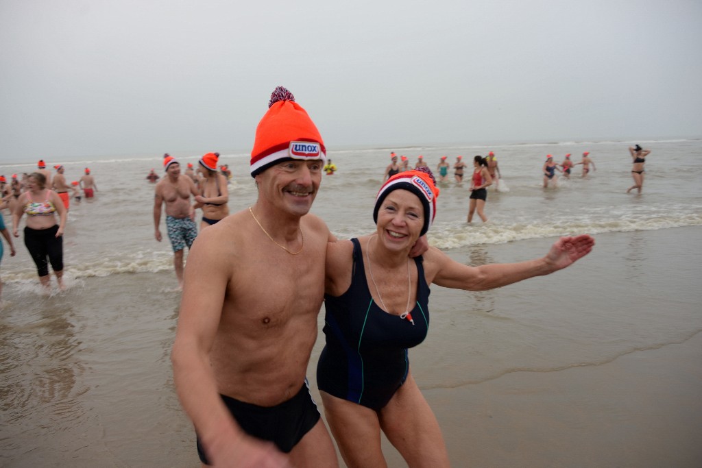 ../Images/Nieuwjaarsduik Nederzandt 2020 112.jpg